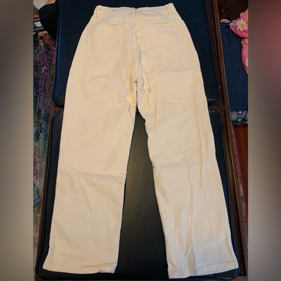 Hollister Cream Corduroy Jeans - Picture 2 of 3
